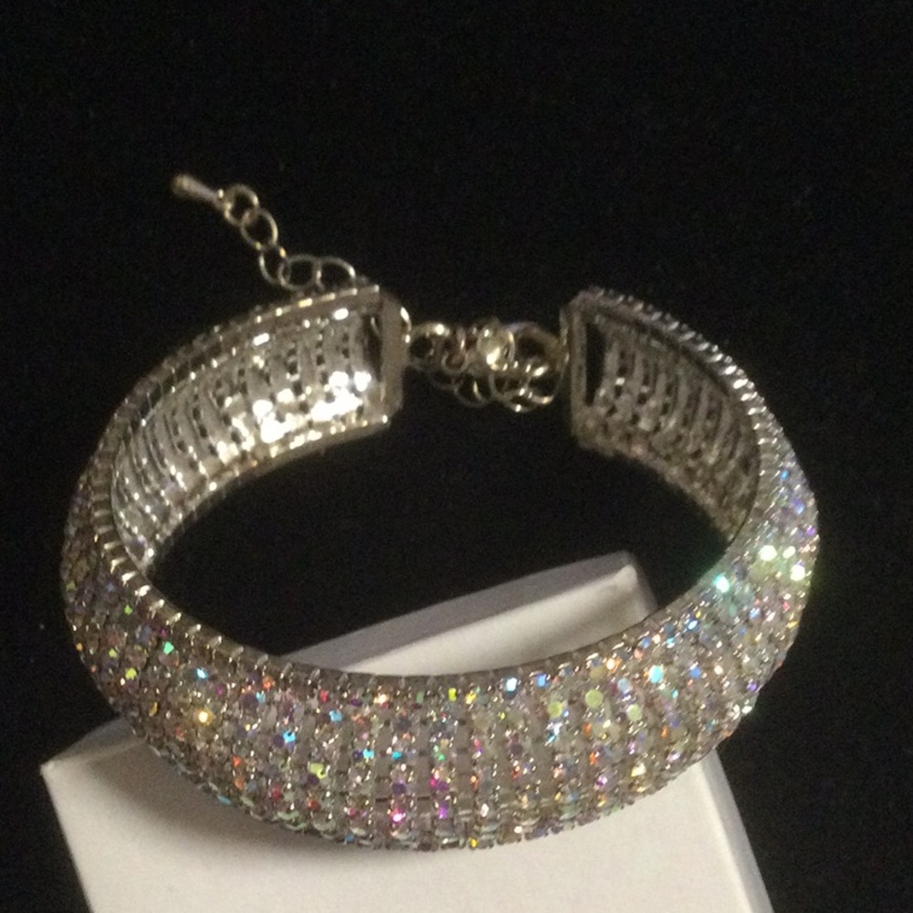 Sparkling Rhinestone Bracelet - Picture 2 of 8